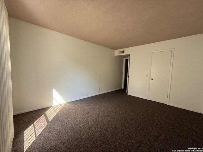 Building Photo - 11842 Sandman Dr