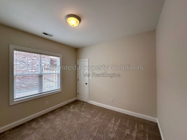 Building Photo - 5009 Whitner Dr