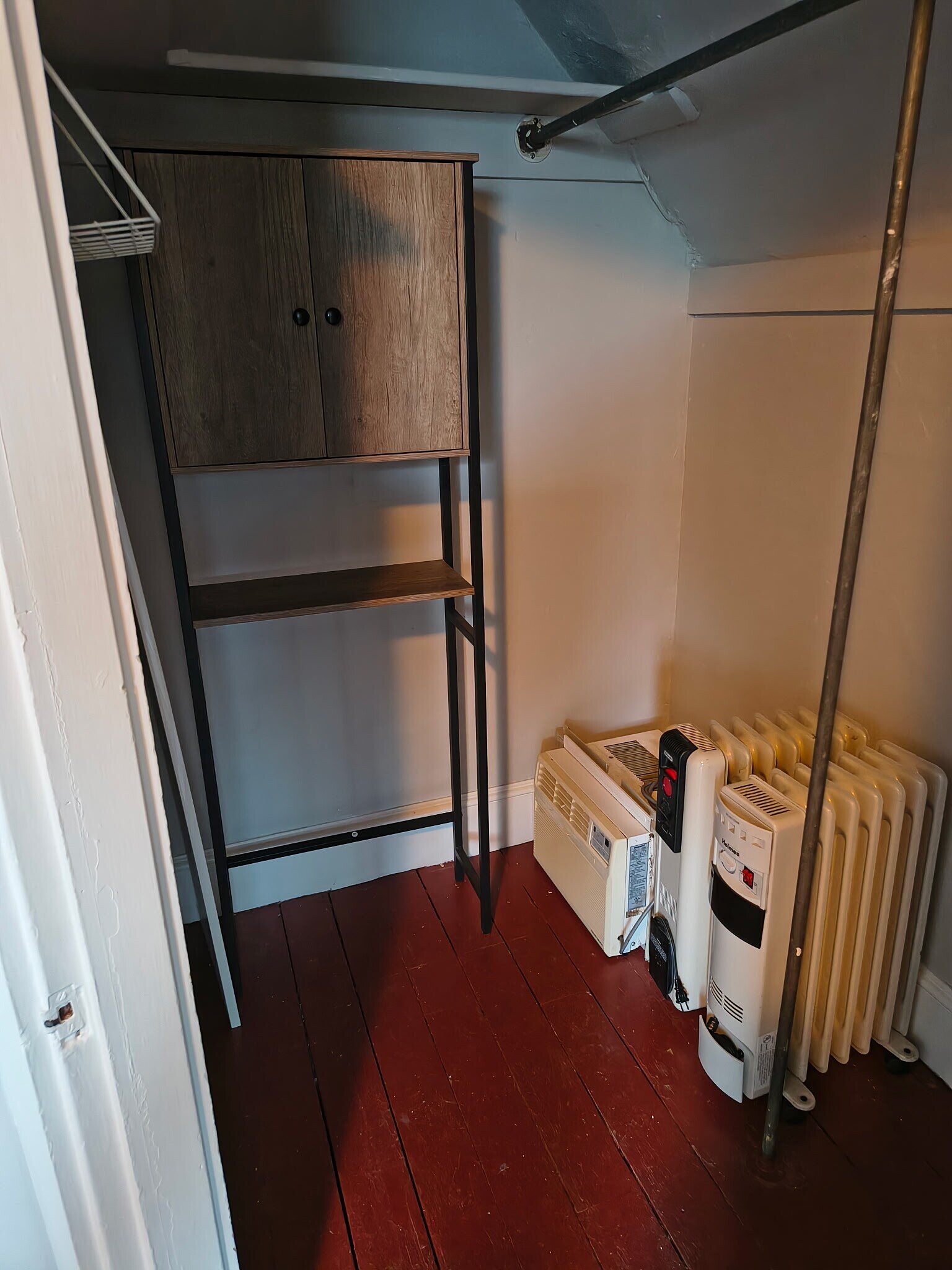 Building Photo - 24 Cameron Ave