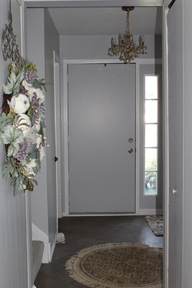 Building Photo - 42169 Gladwin St