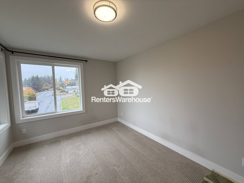 Building Photo - 9603 S 242nd Ct