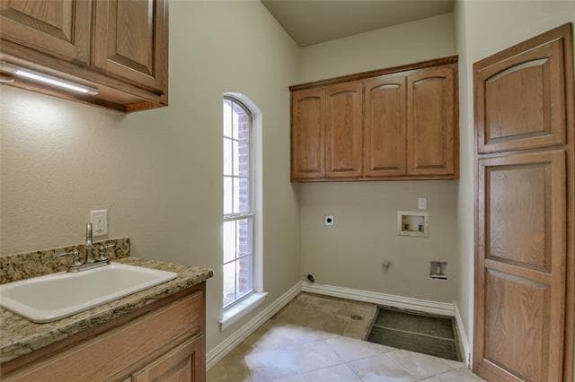 Building Photo - 4900 Rio Vista Dr