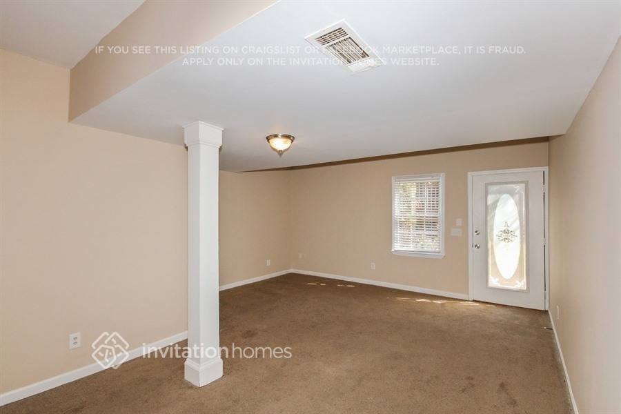Building Photo - 840 Old Spring Way NE