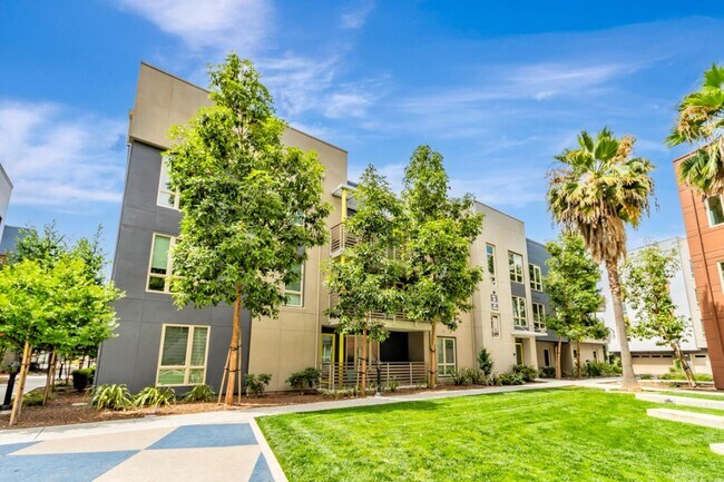 Building Photo - 380 Riesling Ave