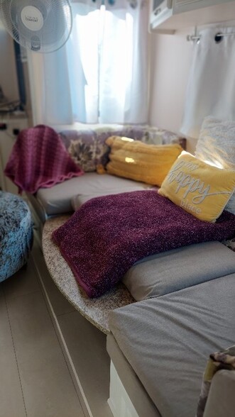 Building Photo - 9204 Old Castle Rd