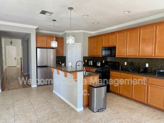 Building Photo - 6011 Daffodil Dr