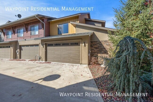 Building Photo - 1415 E Lone Creek Dr