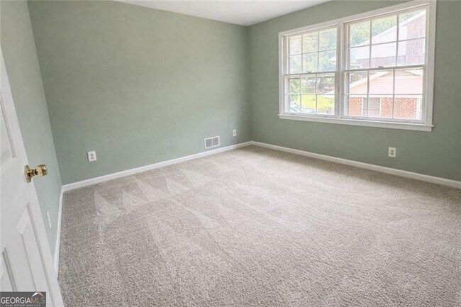 Building Photo - 4093 Hideaway Dr