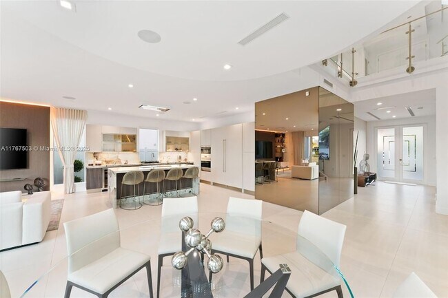 Building Photo - 10561 NW 67th Terrace