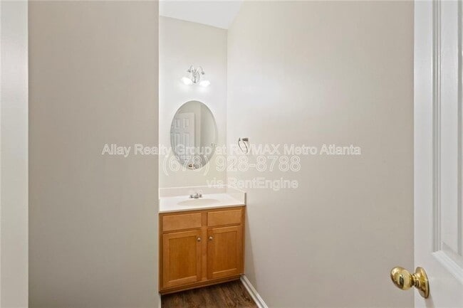 Building Photo - 3300 Suttles Dr SW