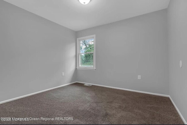 Building Photo - 821 Bay Ave