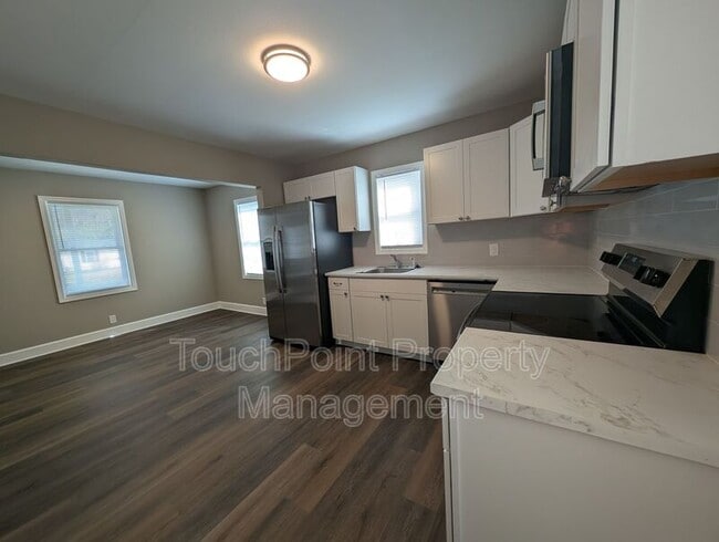 Building Photo - 716 Stonewall Ct