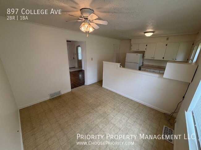 Building Photo - 897 College Ave