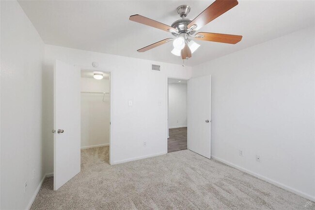 Building Photo - 2323 Wells Branch Pkwy