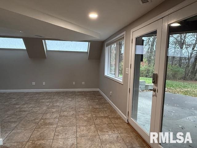 Building Photo - 16429 N Hawthorne Ln