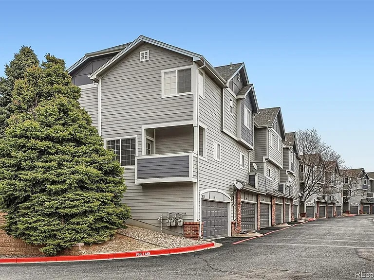 Building Photo - 19213 E Idaho Dr