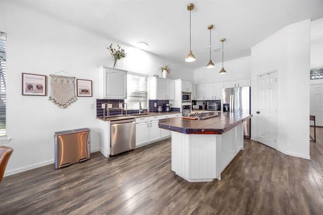 Building Photo - 5205 Panama Dr