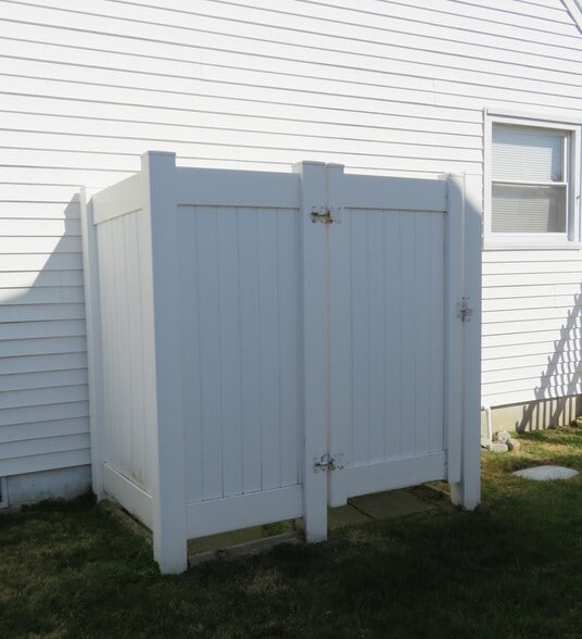 Building Photo - 109 W Brigantine Ave