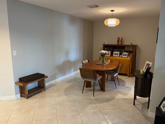 Building Photo - 7740 Stone Harbour Dr