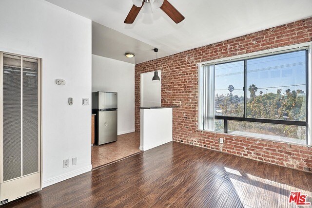 Building Photo - 5425 Santa Monica Blvd