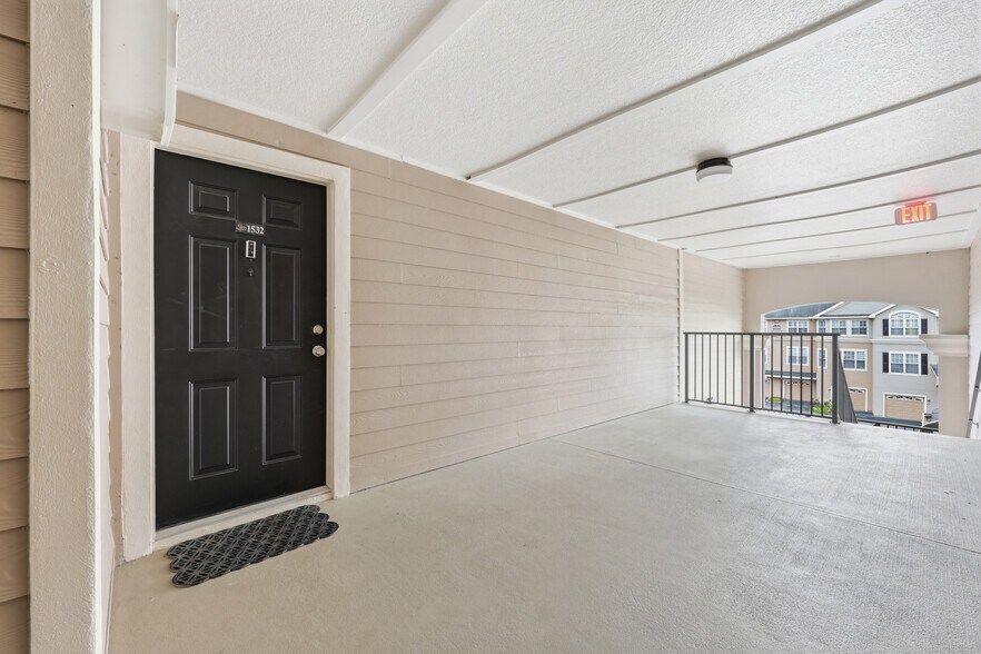 Building Photo - 13810 Sutton Park Dr N