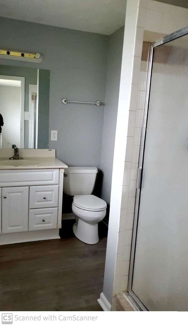 Building Photo - Beautiful, spacious 3 bed 2 bath home in E...