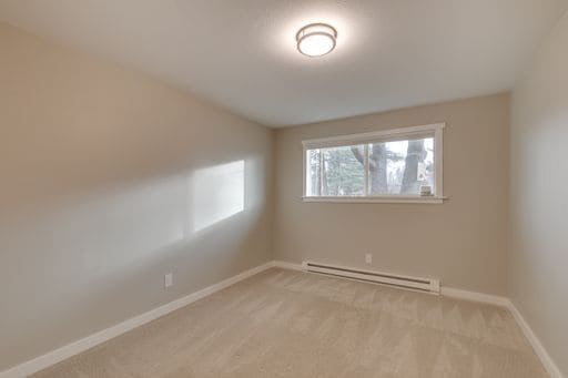 Building Photo - Newly Remodeled Rambler in Lynnwood with Giant Back Yard!