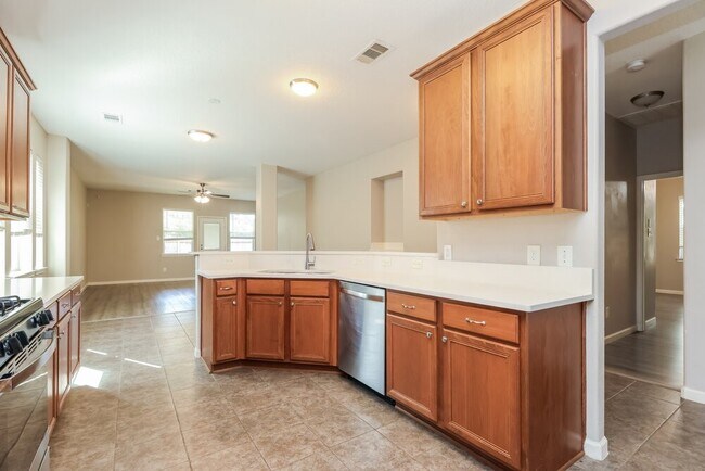 Building Photo - 443 Oak Chase Dr