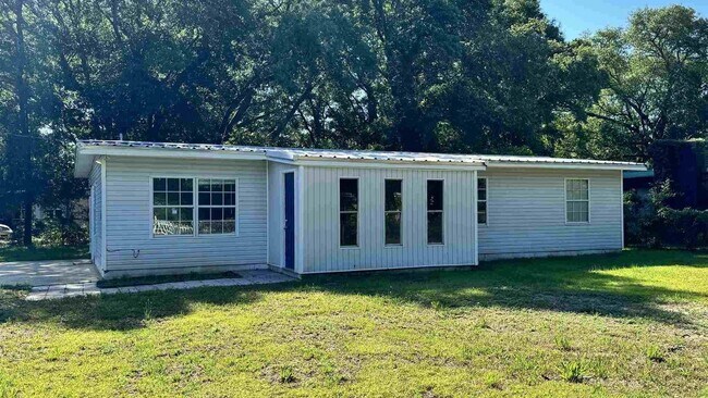 Building Photo - 6618 Applegate St