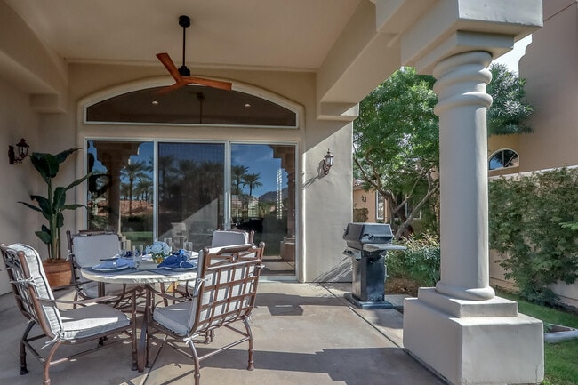 Building Photo - 48295 Casita Dr