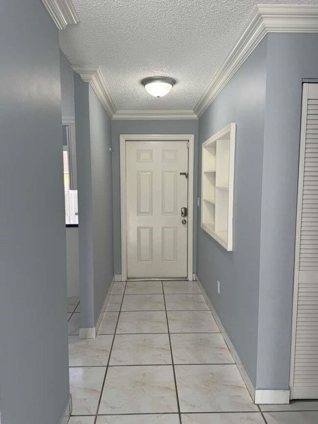 Building Photo - 10324 Boca Bend W