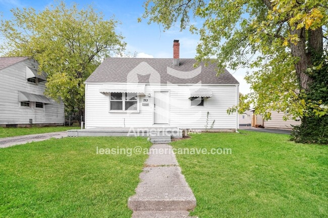 Building Photo - 753 Cosler Dr