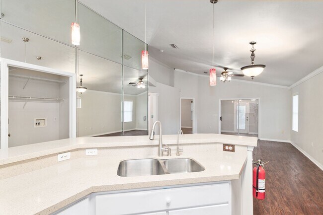 Building Photo - 2114 NW 52nd Pl