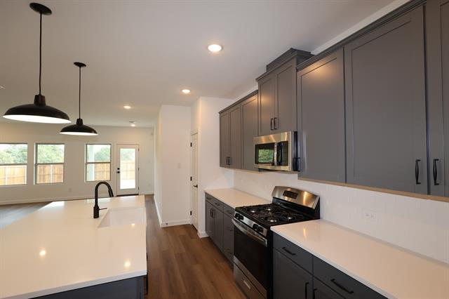 Building Photo - 1291 Okeechobee Dr