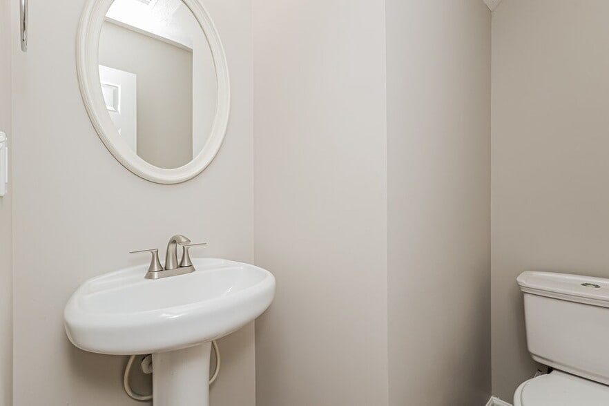 Building Photo - 75 Colser Drive