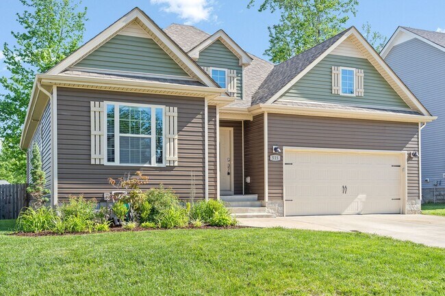 Building Photo - 515 Sourwood Dr