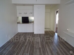 Building Photo - 11666 N 28th Dr