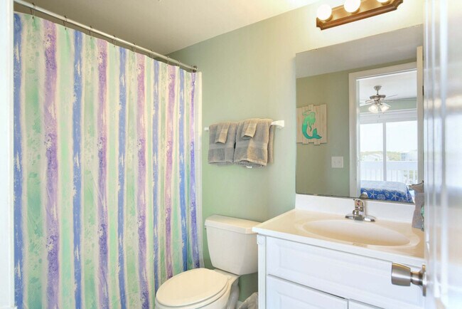 Building Photo - 608 Carolina Beach Ave S