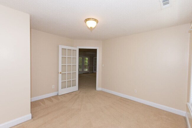 Building Photo - 214 Lee Rogers Rd