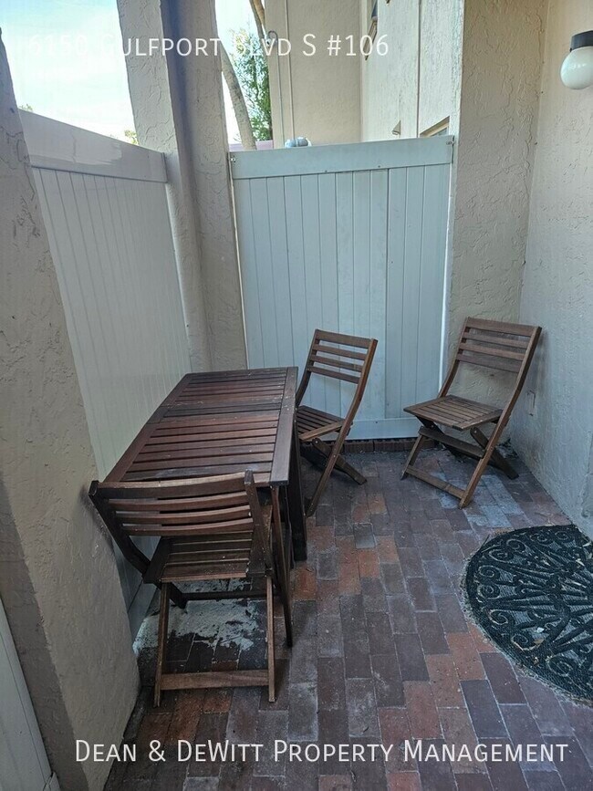 Building Photo - 6150 Gulfport Blvd S