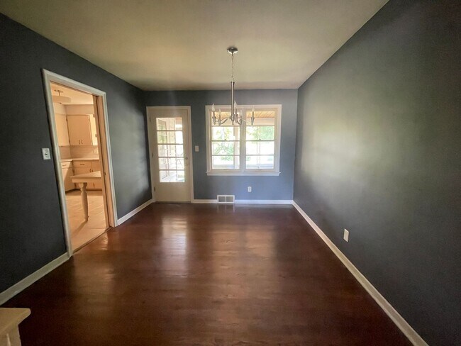 Building Photo - East Grand Rapids Schools! Single Family Home!