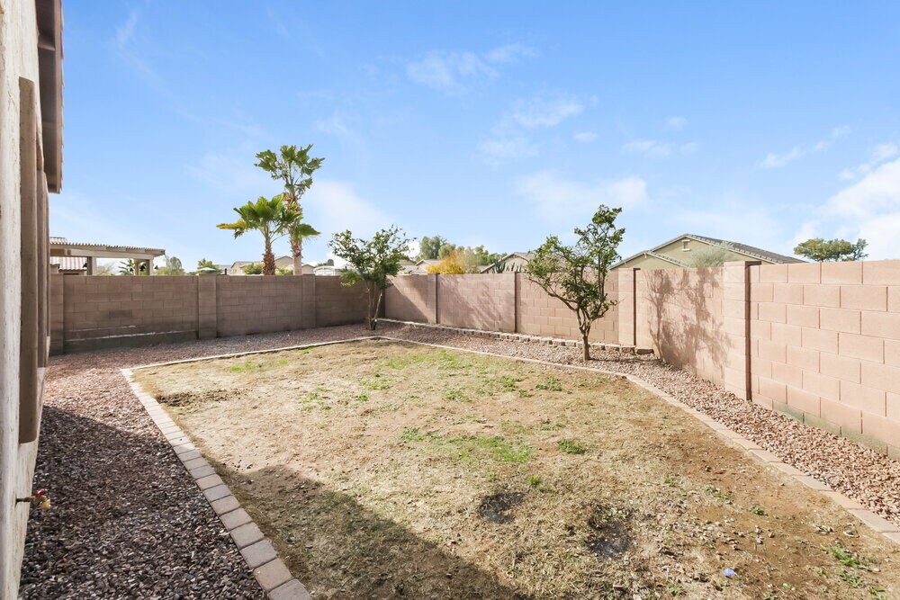 Building Photo - 38514 N Navarro Dr
