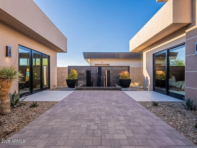Building Photo - 37200 N Cave Creek Rd