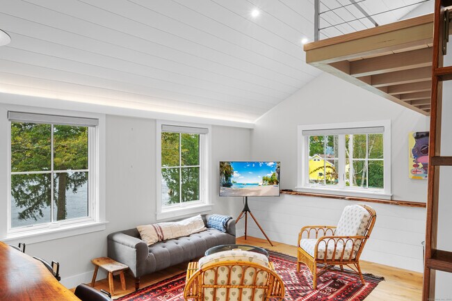 Building Photo - 65 Landing Rd