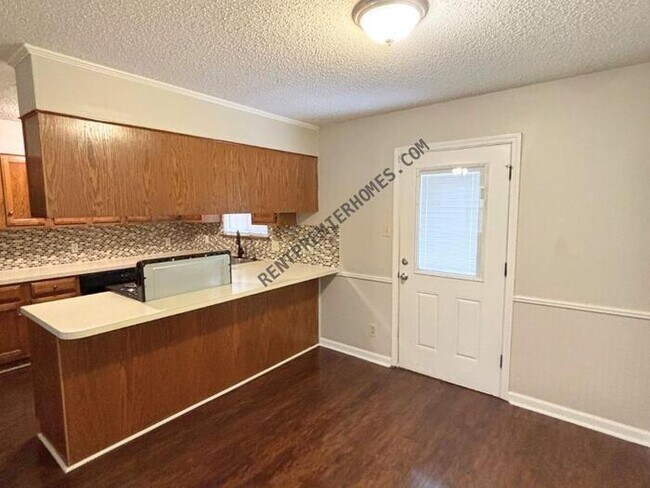 Building Photo - 238 Briarpatch Ln