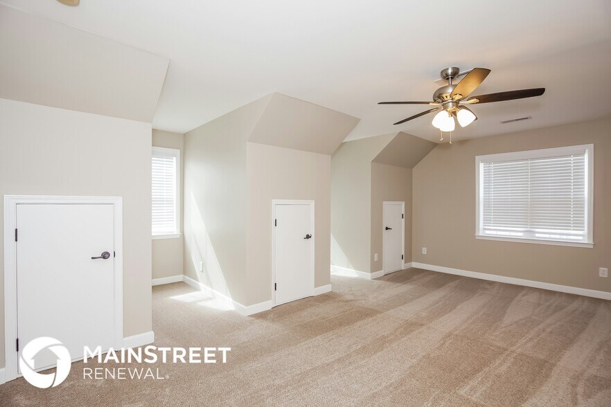 Building Photo - 5512 Strabane Dr