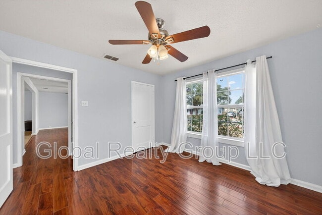 Building Photo - 408 Aviation Ave