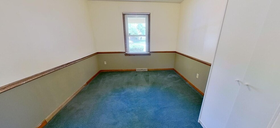 Building Photo - 6115 Redcoach Ln