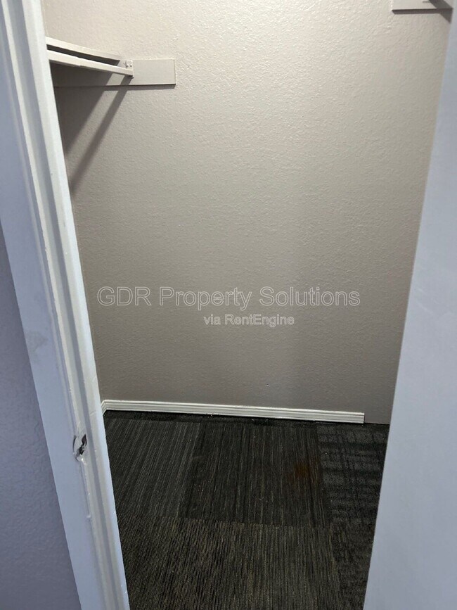 Building Photo - 401 14th St NW