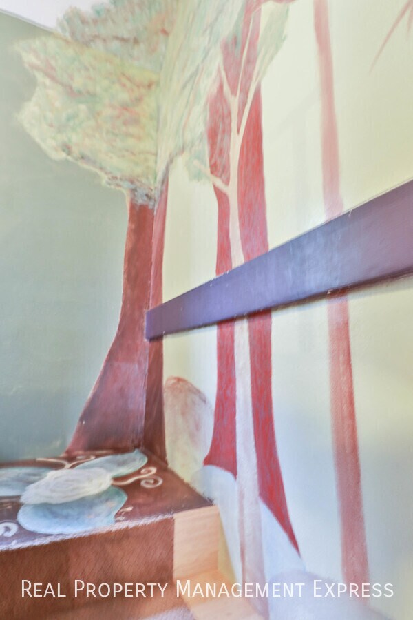 Building Photo - 47704 E 69th St